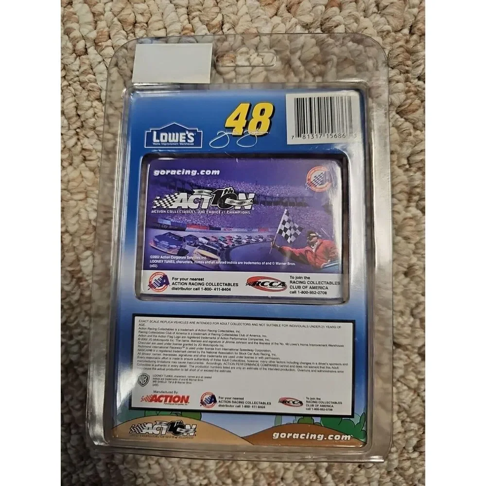 ACTION Lowe's #48 1:64 Jimmy Johnson 2002 Monte Carlo‎ Limited Ed Looney Tunes